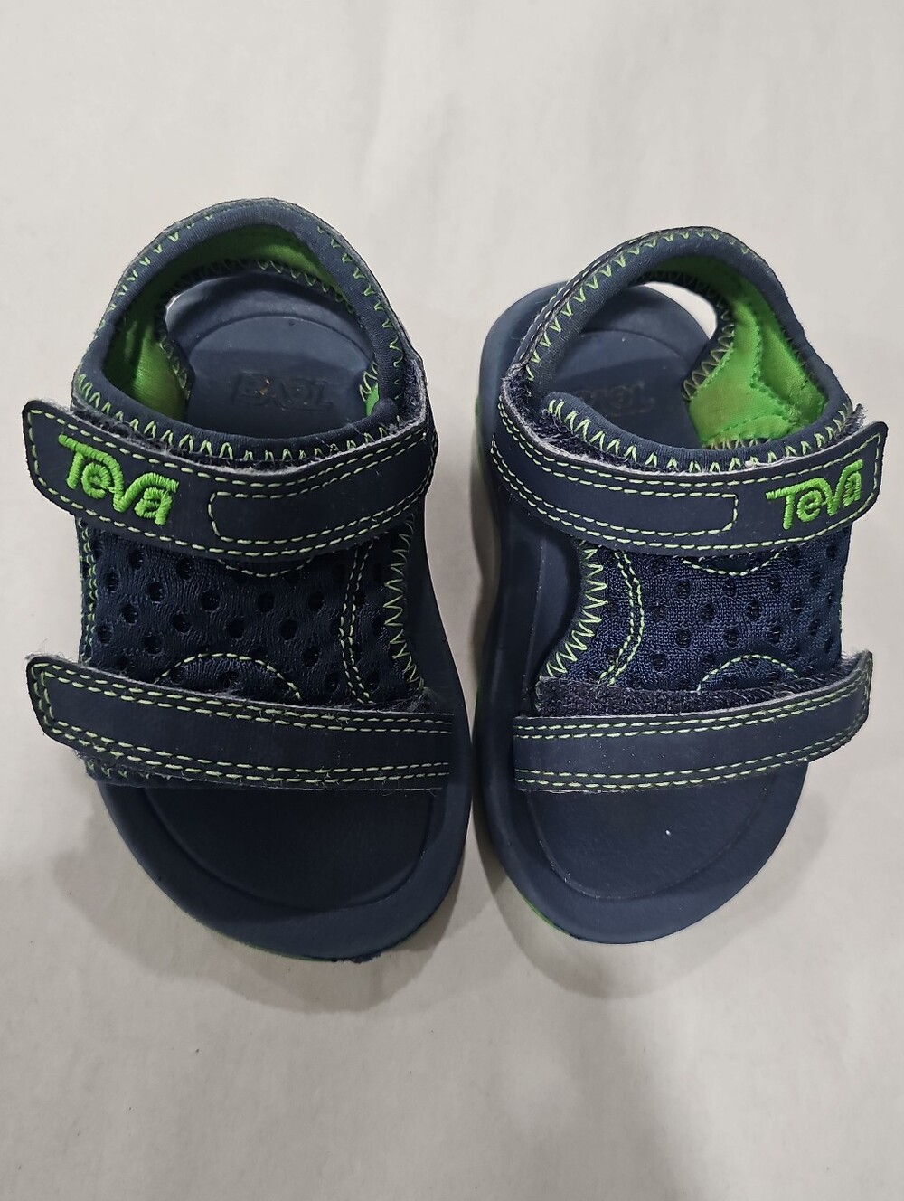 Teva Toddler Boys’ Blue and Green Sporty Sandals Size 4
